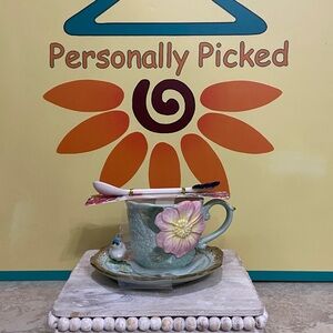 Corner Ruby Teacup and Saucer Set